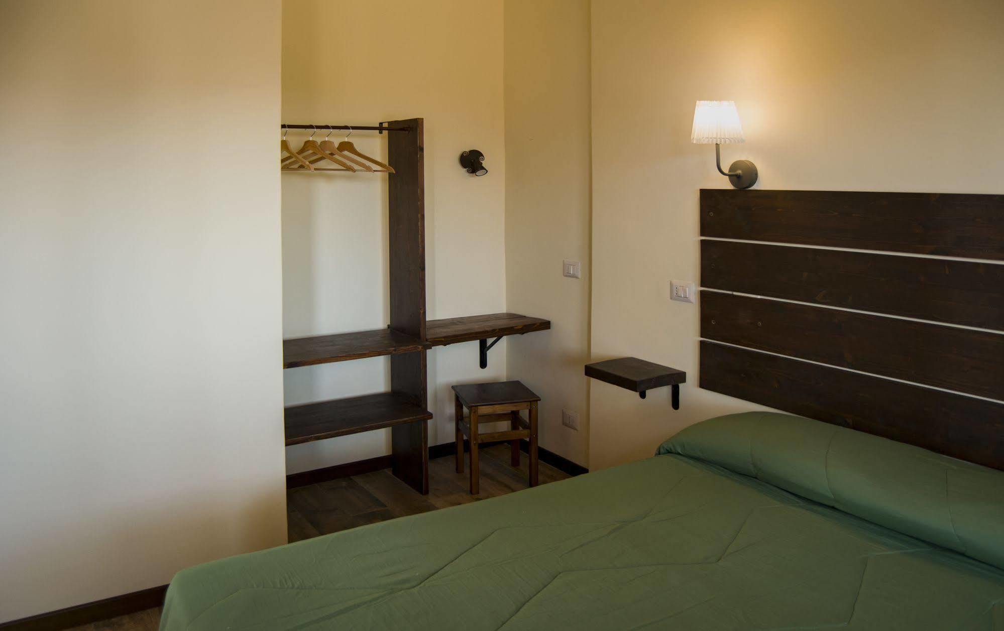 Sleep'N Go Hotel Fiumicino Exterior foto